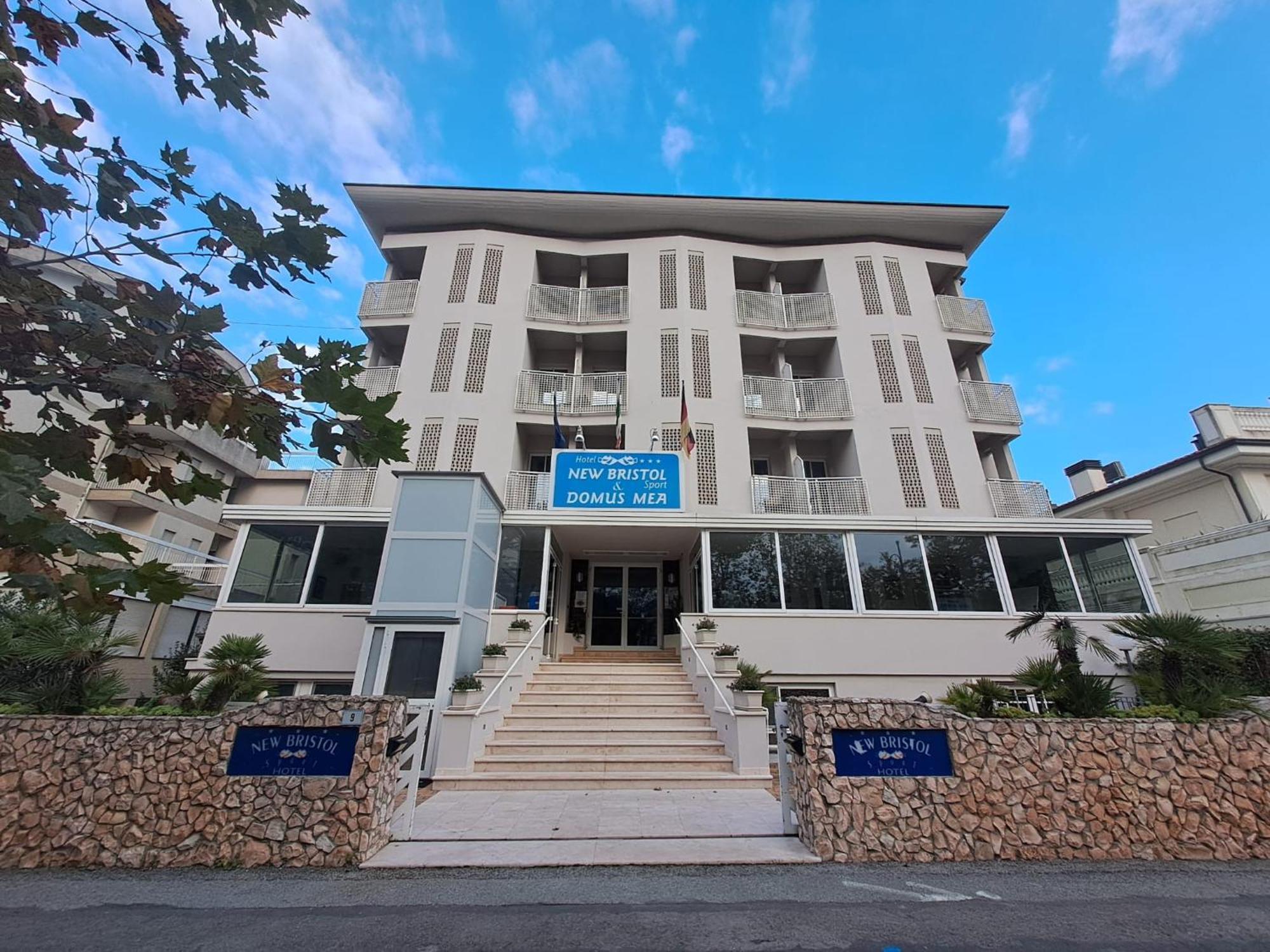 New Bristol Sport Hotel Cesenatico Eksteriør billede